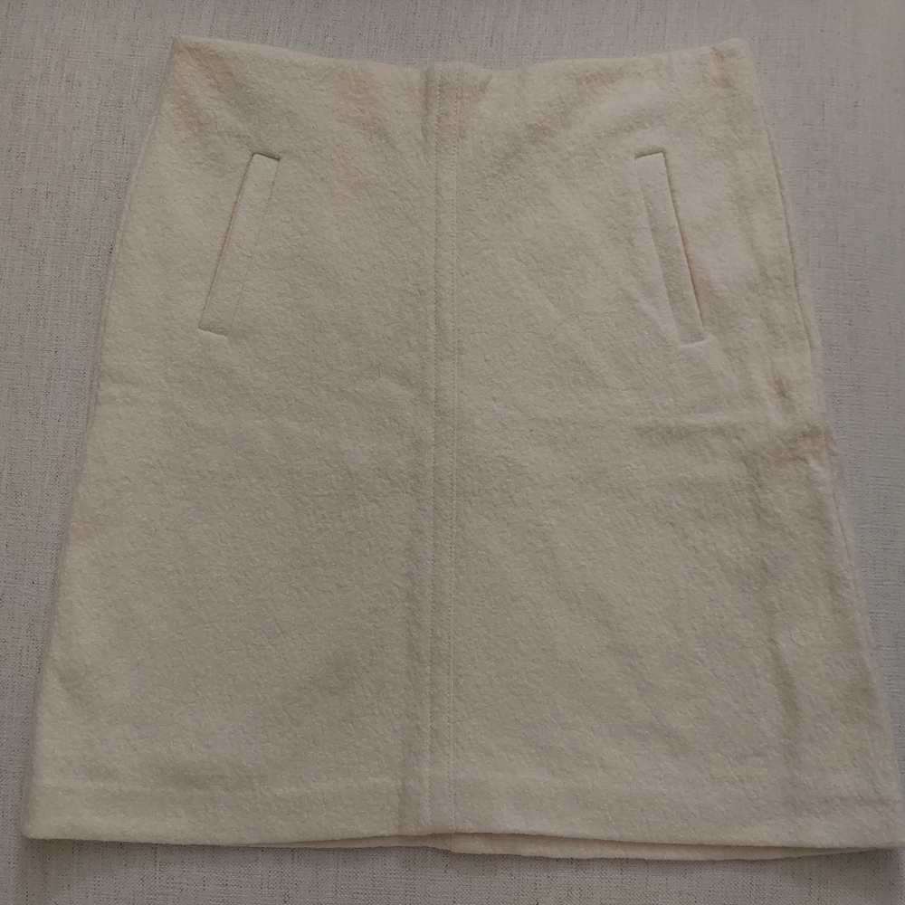 Ann Taylor Cream Mini Skirt with Welt Pockets